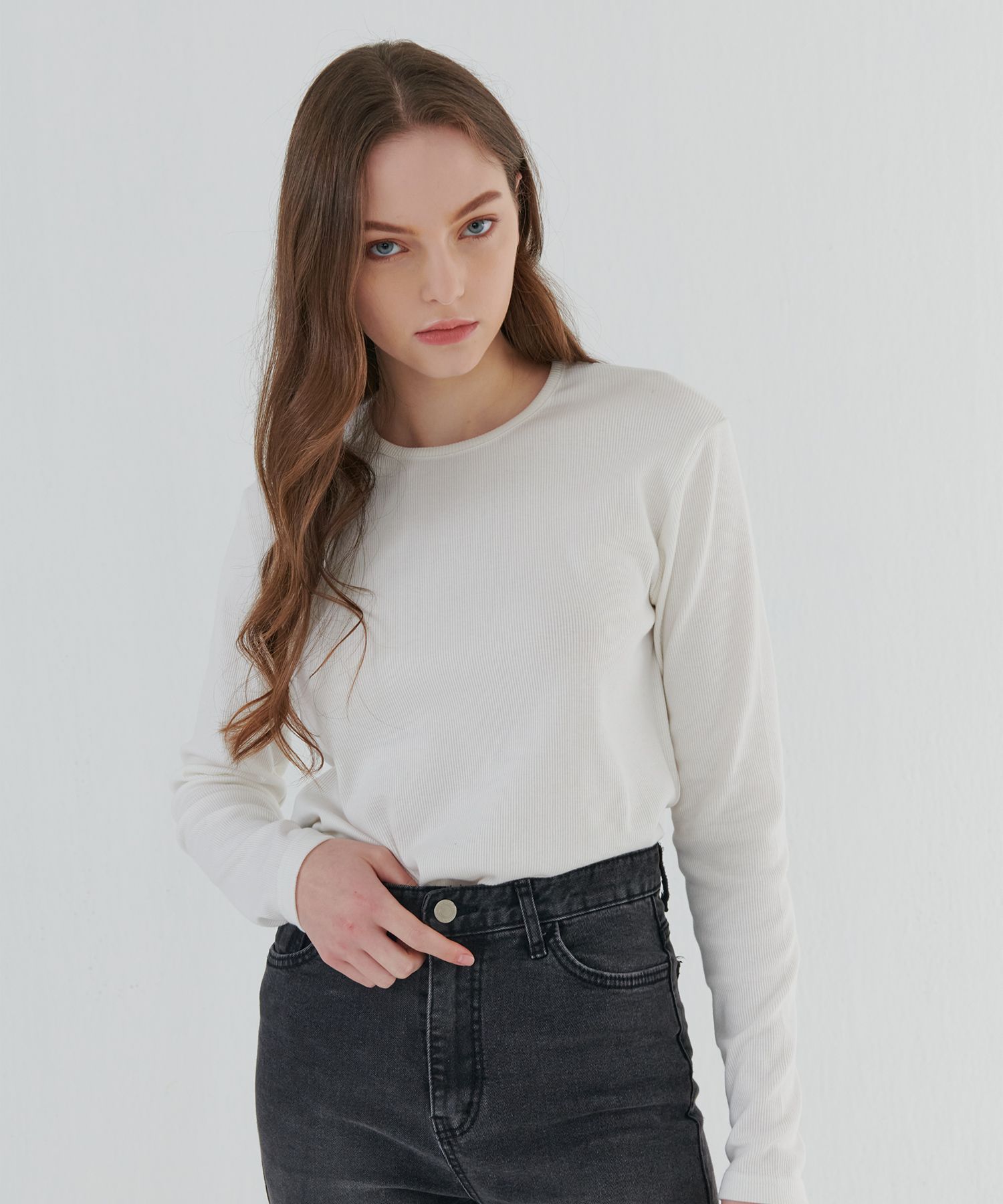 White Long Sleeve Cropped Shirt WOMEN'S HEATTECH CREW NECK LONG