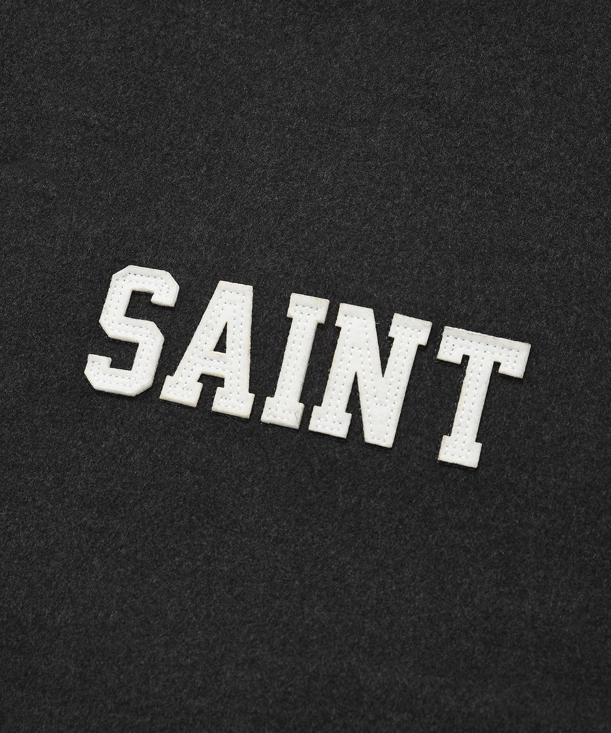 세인트페인(SAINTPAIN) SP G.SAINT 로고 스타디움 자켓-차콜