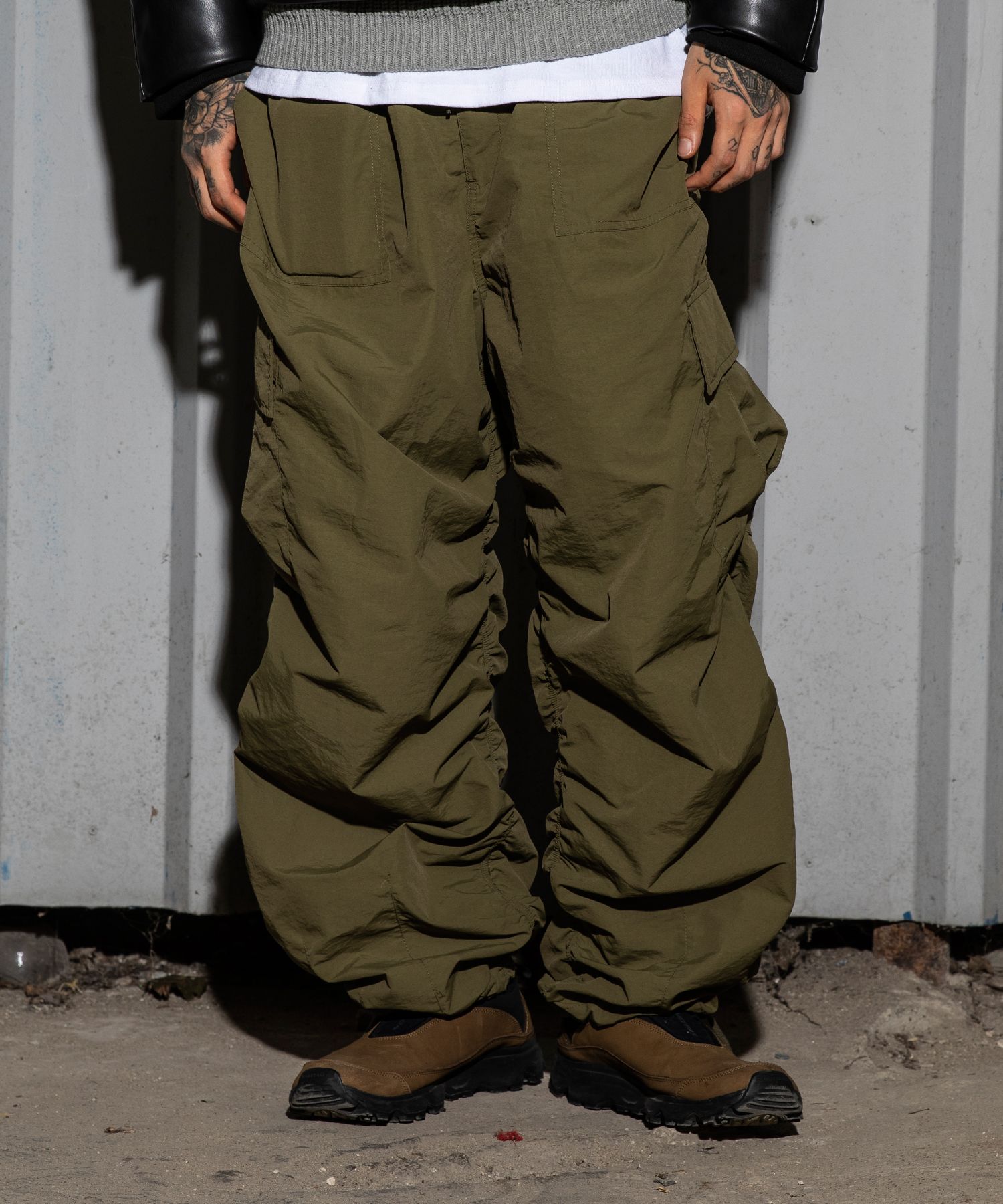 MUSINSA | XTONZ XP127 Shirring Cargo Pants (KHAKI)