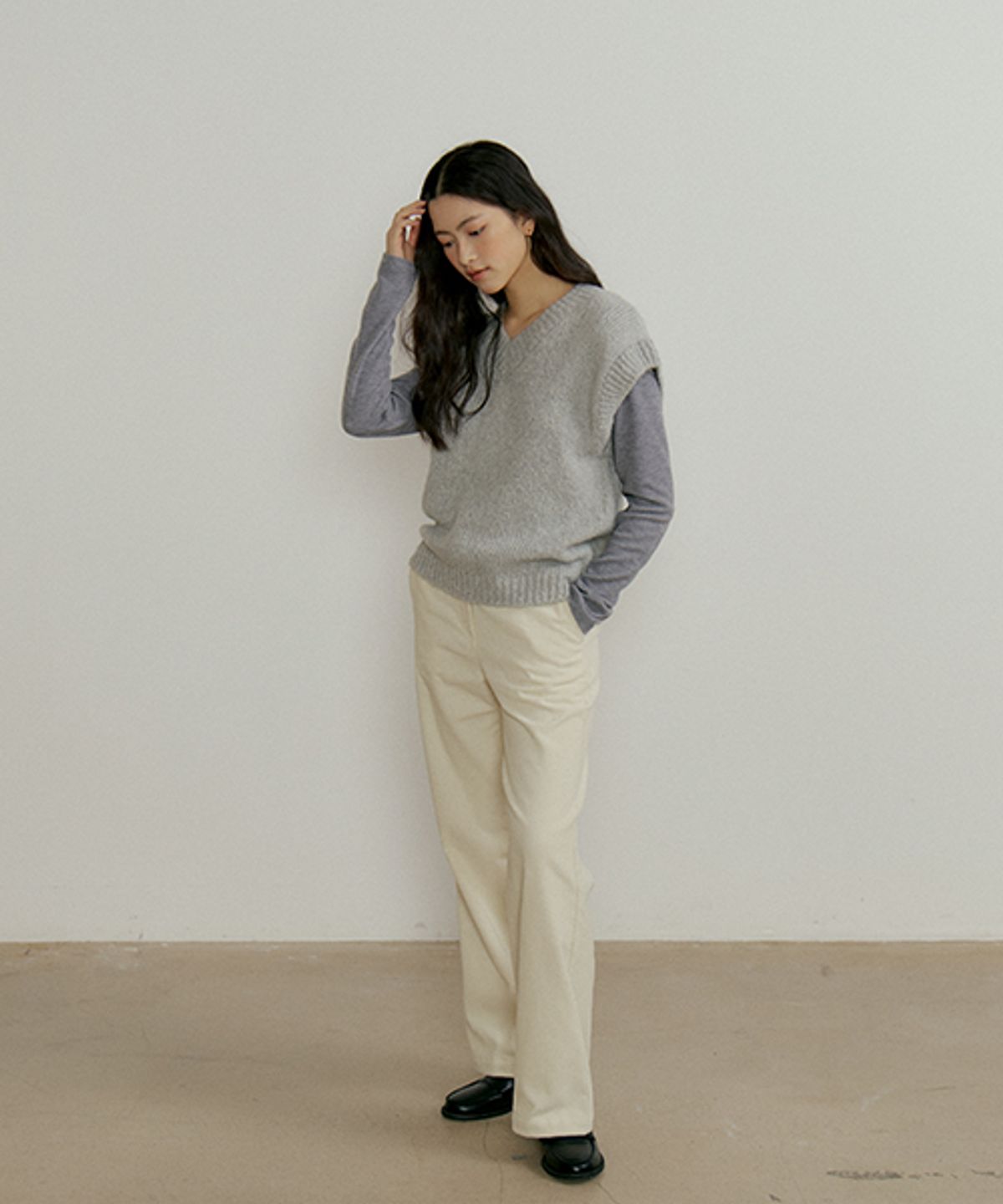 링서울(LINGSEOUL) alpaca V-neck knit vest-grey