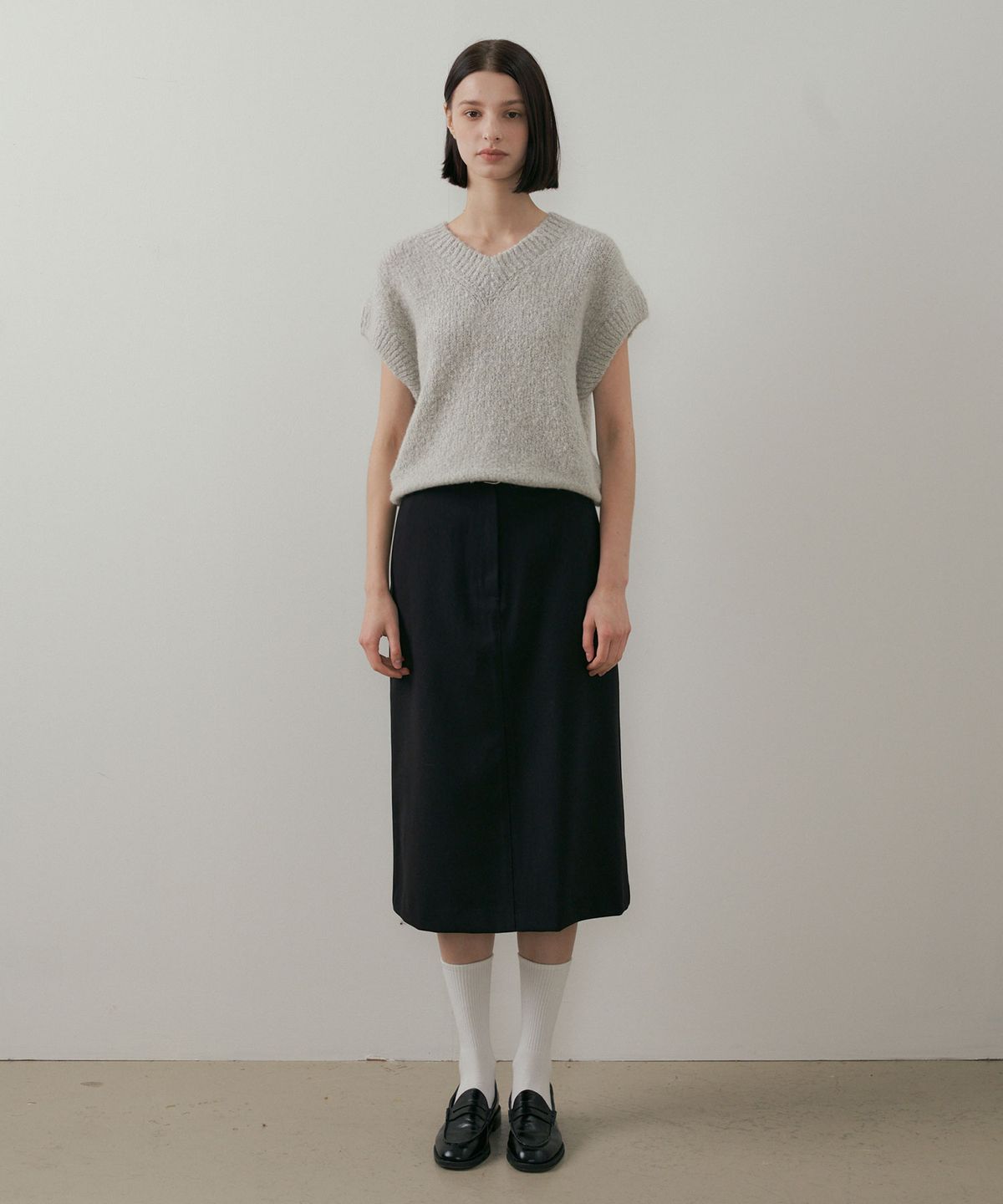 링서울(LINGSEOUL) alpaca V-neck knit vest-grey