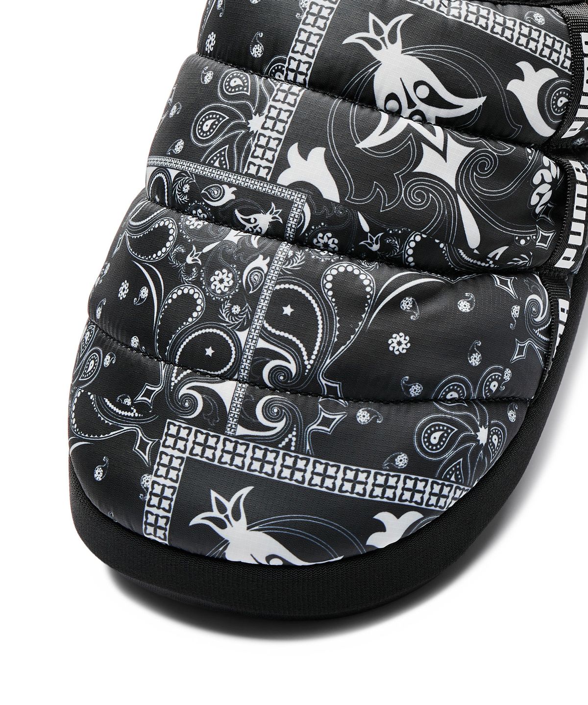 푸마(PUMA) 푸마 스커프 페이즐리 SMU - 블랙:화이트 / 392200-01