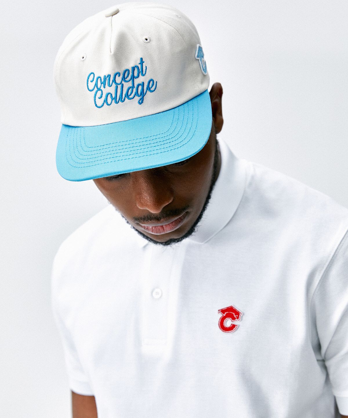 컨셉트컬리지(CONCEPTCOLLEGE) 화이트 스카이블루 배색 볼캡