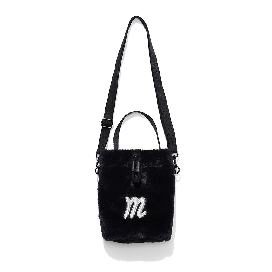MUSINSA公式 | MARKM (W) MINK FUR CROSS BAG BLACK