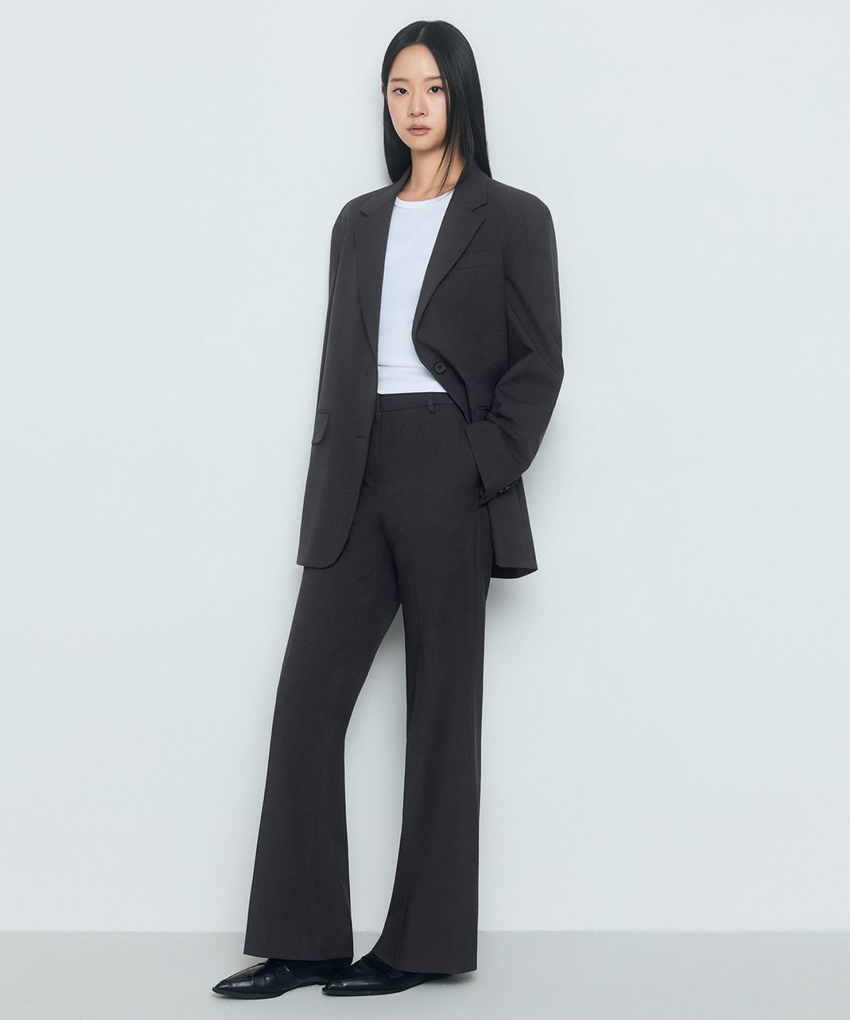 무신사 스탠다드 우먼(MUSINSA STANDARD WOMAN) 우먼즈 세미 부츠 컷 히든 밴딩 슬랙스 [그레이]