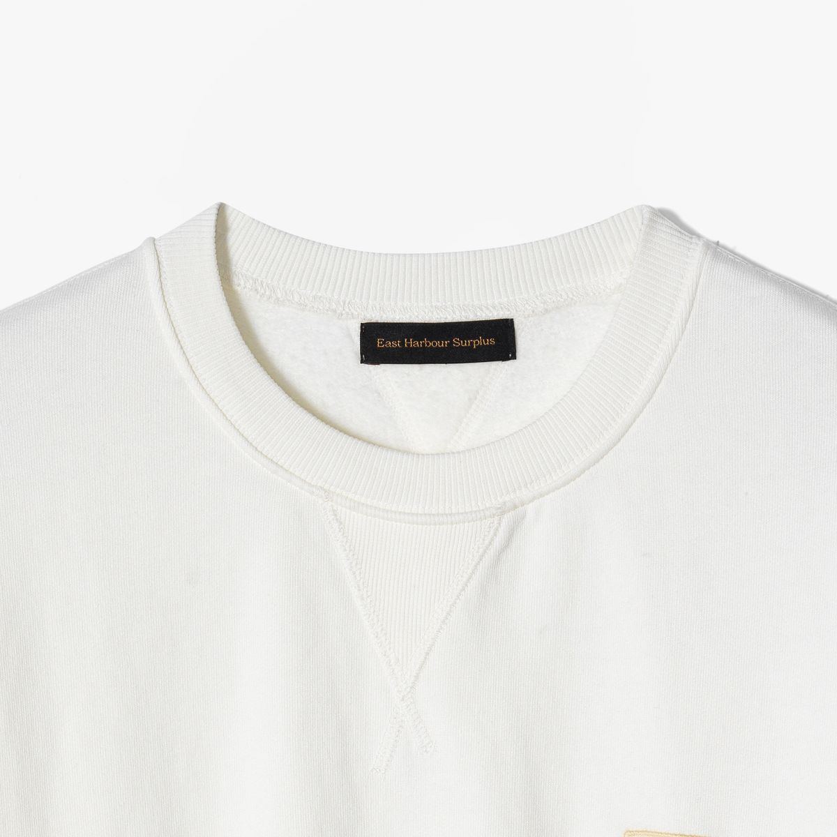 이스트 하버 서플러스(EAST HARBOUR SURPLUS) 로고 프린트 워시드 스웻셔츠 오프 화이트 / BEATLES 56