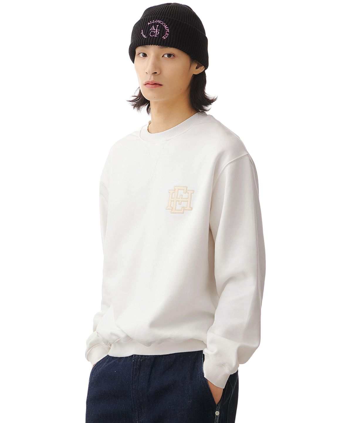 이스트 하버 서플러스(EAST HARBOUR SURPLUS) 로고 프린트 워시드 스웻셔츠 오프 화이트 / BEATLES 56