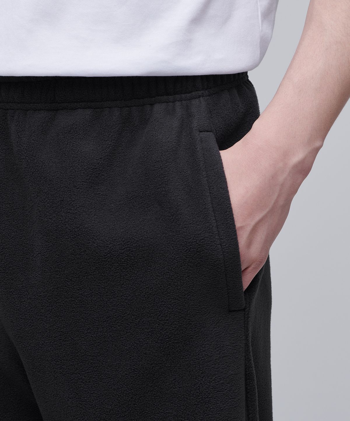무신사 스탠다드(MUSINSA STANDARD) 폴라 플리스 베리어블 라운지 스웨트 팬츠 [블랙]