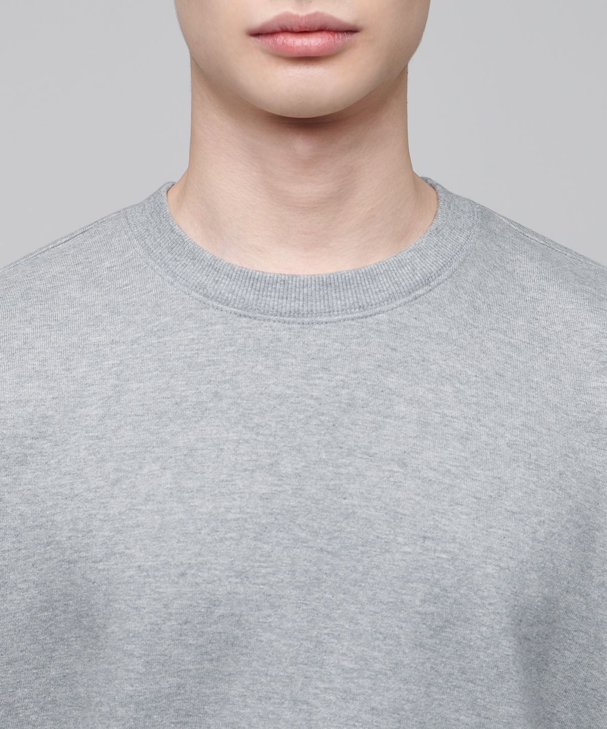 무신사 스탠다드(MUSINSA STANDARD) 리사이클 오버사이즈 스웨트셔츠 [미디엄 그레이]