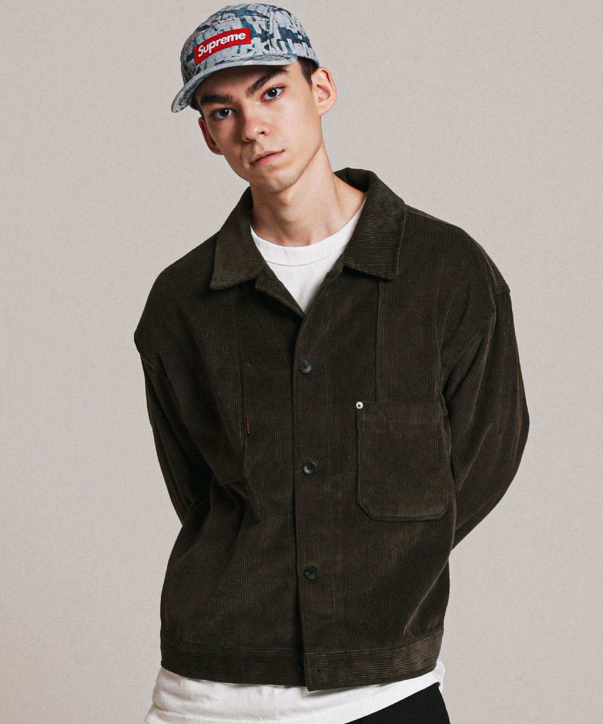 스테이지 네임(STAGE NAME) 스퀘어 코듀로이 오버핏 트러커 자켓_카키브라운