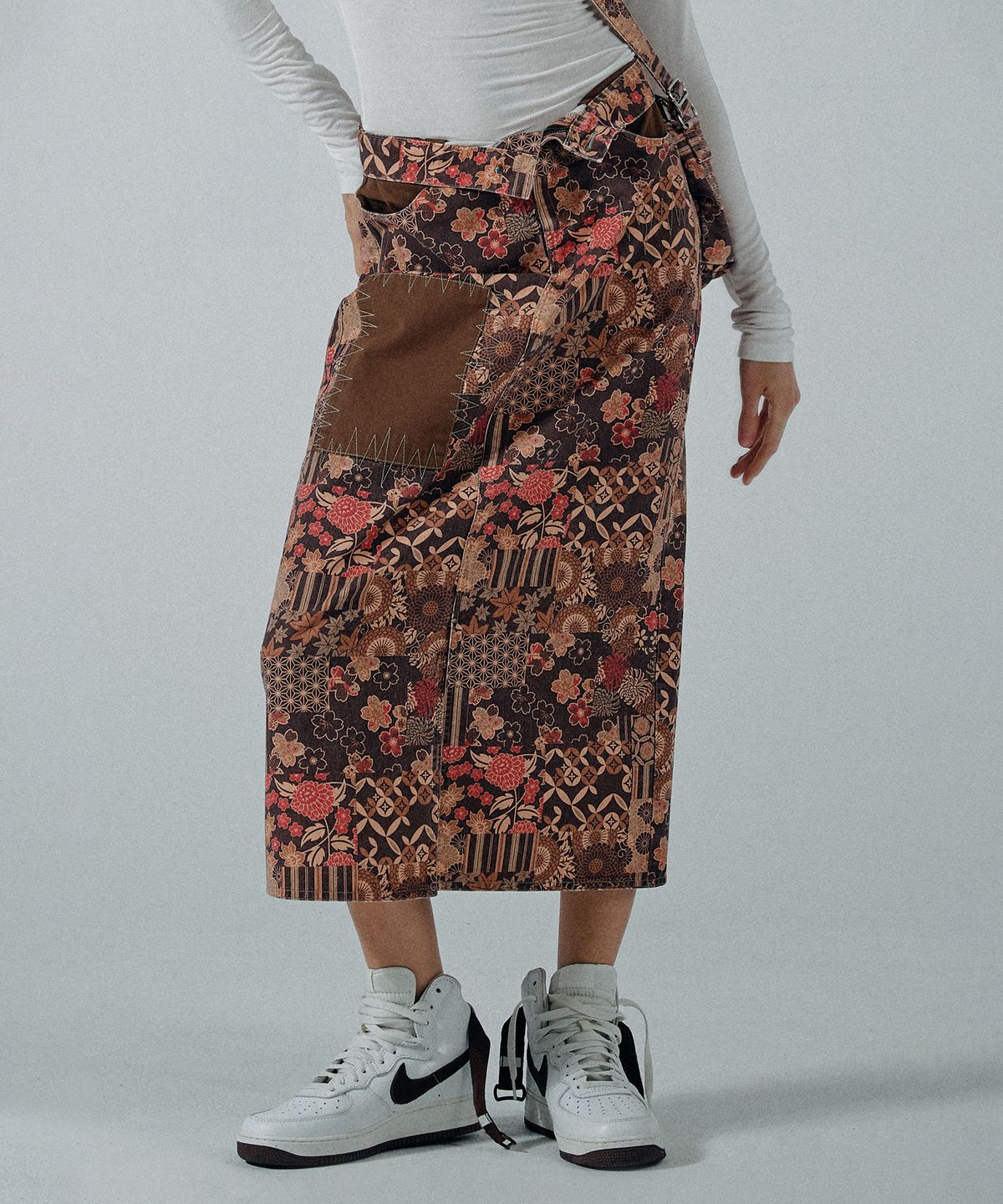 스컬프터(SCULPTOR) Sundry Patchwork Maxi Skirt Brown