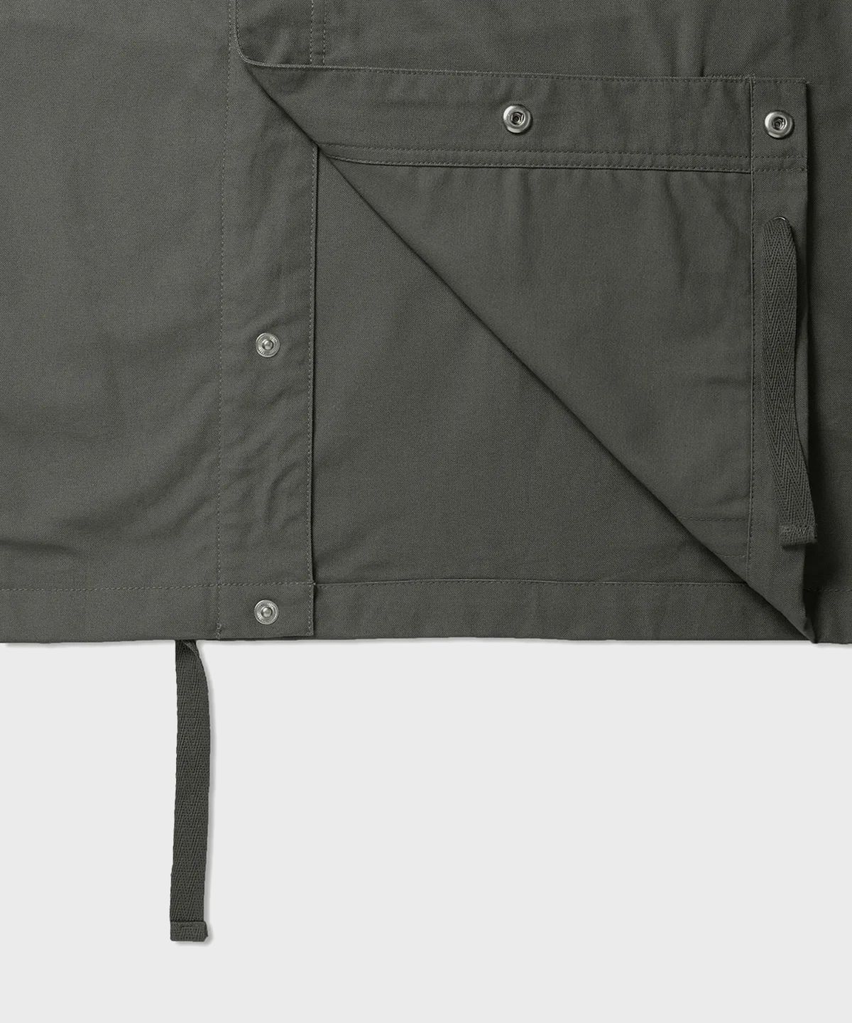 디키즈(DICKIES) 라이트 웨이트 릴렉스드 백 프린트 코치 재킷 Gunmetal