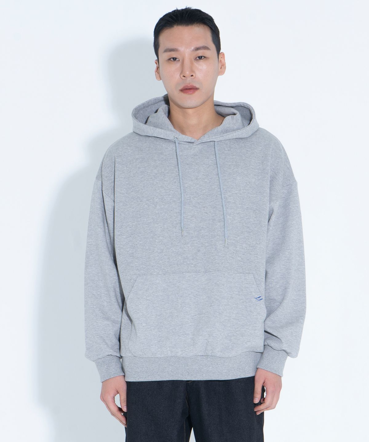 오드닷(ODD DOT) 컴포트 원마일 후디_화이트