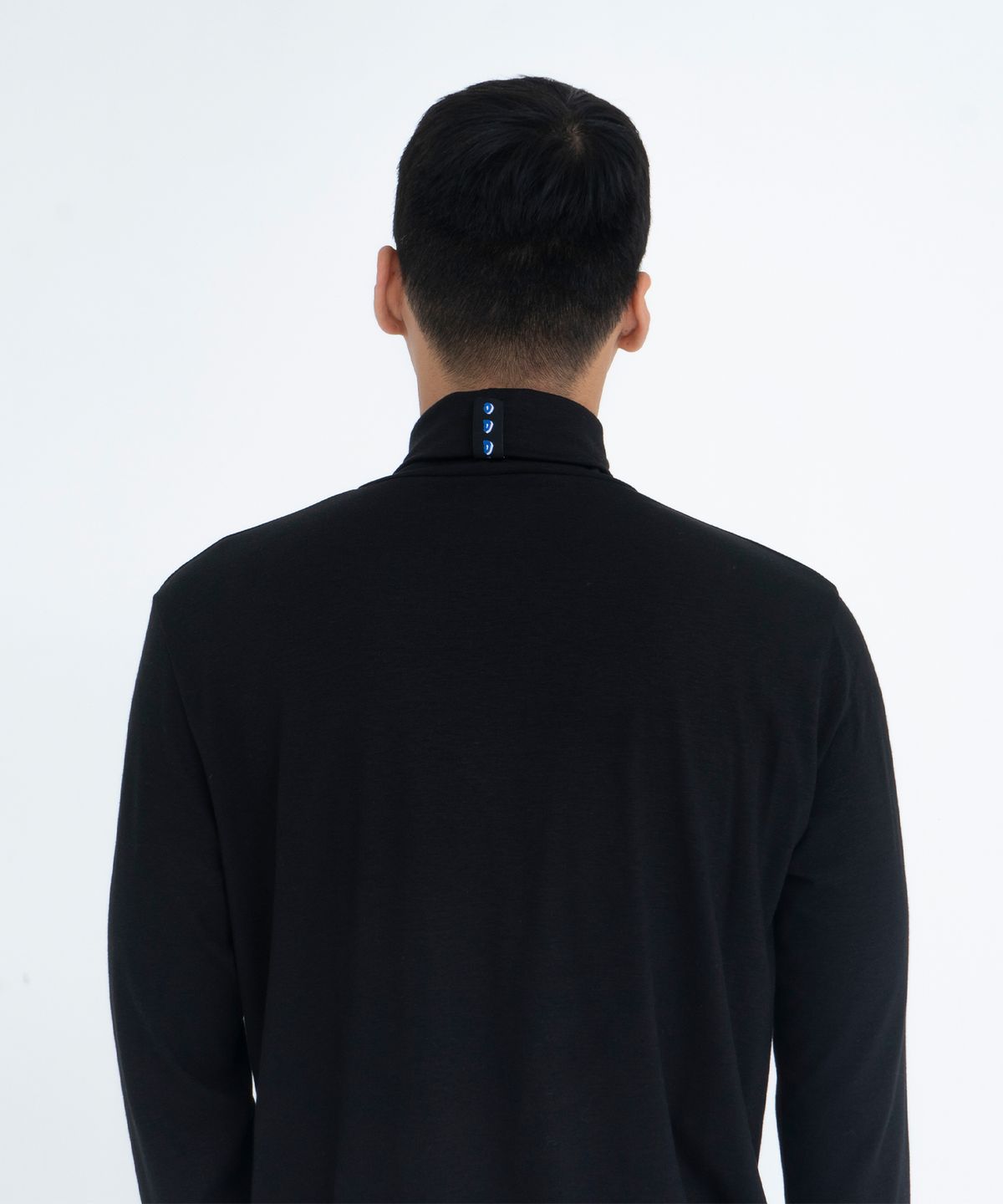 오드닷(ODD DOT) 소프트 레이어드 터틀넥_화이트