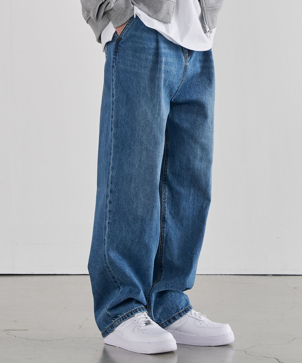 아워데이즈(OURDAYZ) 와이드핏 데님 팬츠 [WASHED MID BLUE]