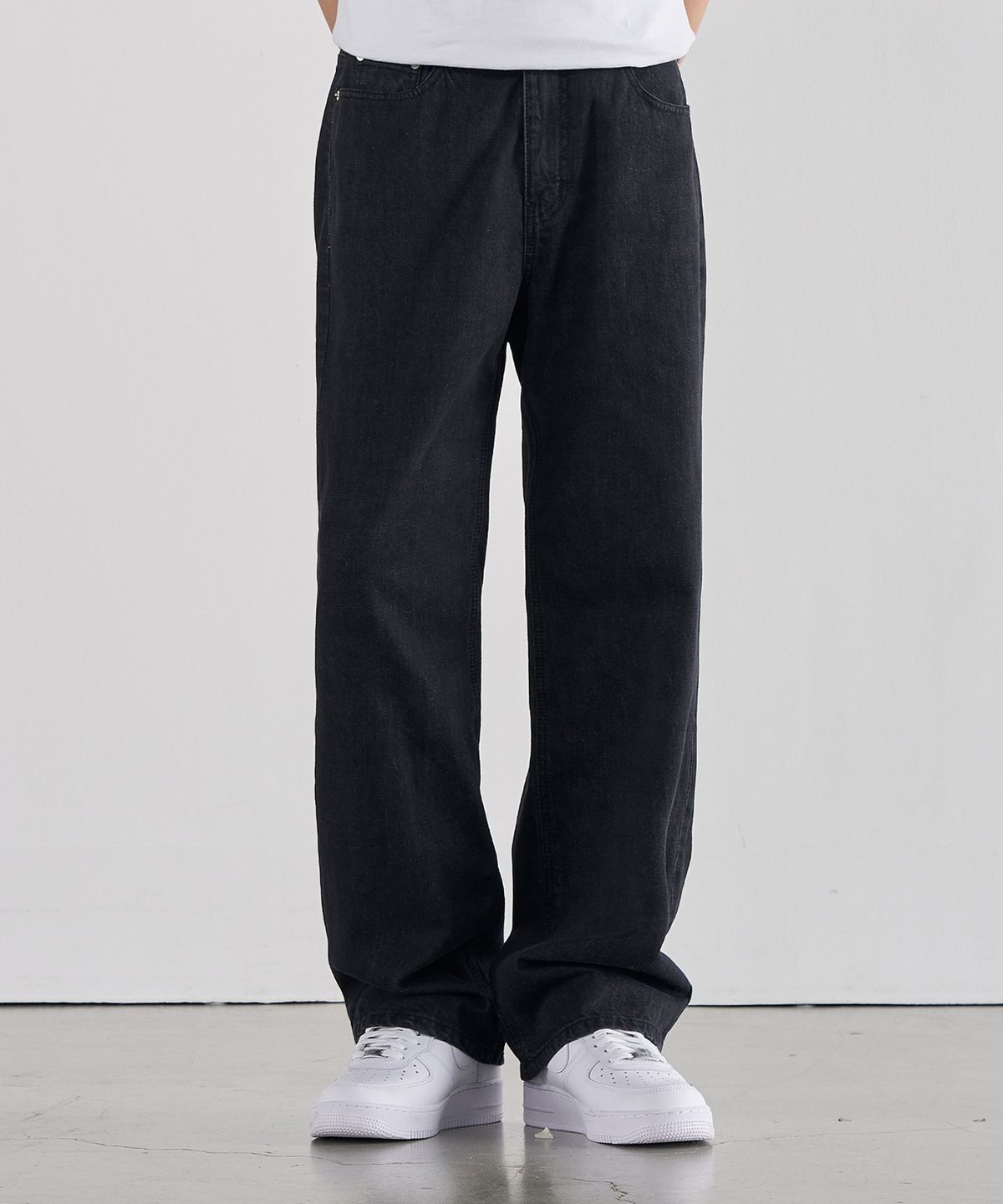 아워데이즈(OURDAYZ) 세미 와이드 데님 팬츠 [WASHED BLACK]