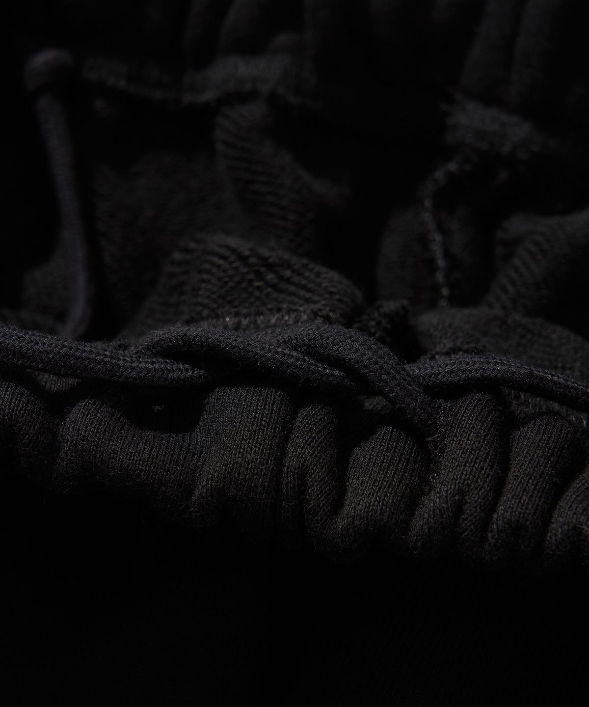 리베레(LIBERE) H LOGO SWEATPANTS / BLACK