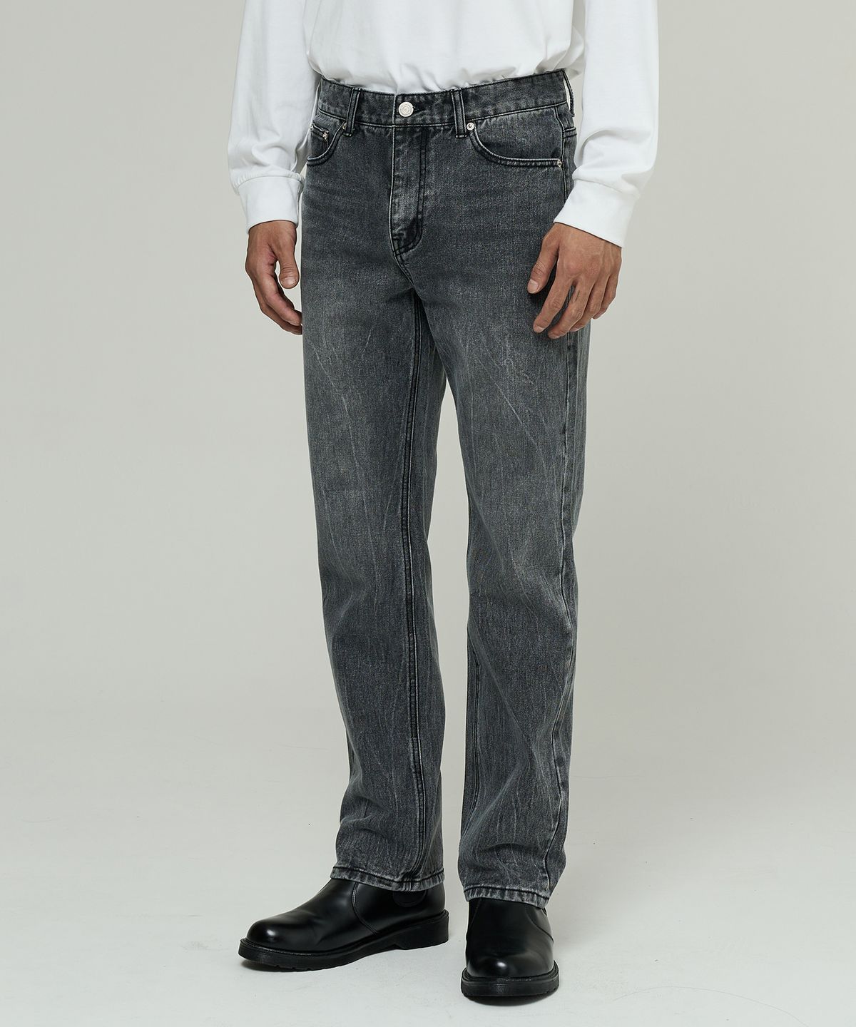 블론드나인(BLOND9) 워시드 블랙 데님 팬츠 [스트레이트핏]