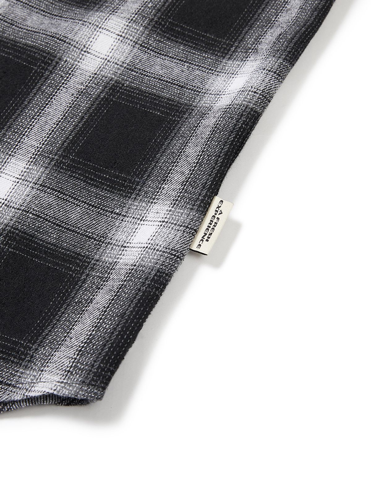 하이랜드 델리 앤 그로서리(HIGHLAND DELI AND GROCERY) Graphic Checkered Shirt Black