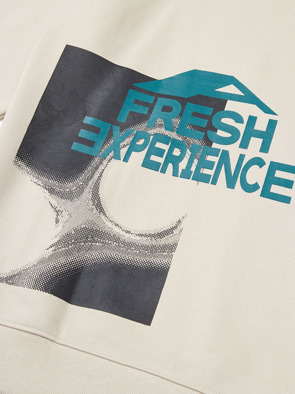 하이랜드 델리 앤 그로서리(HIGHLAND DELI AND GROCERY) Stamp Sweatshirts  Cream