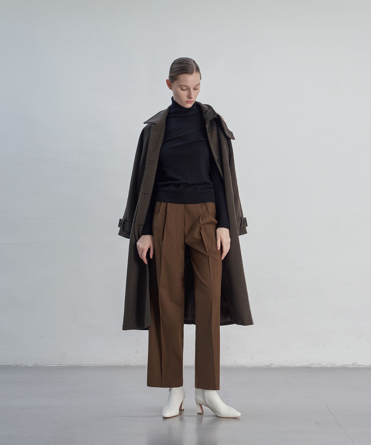줄리아페페(JULIAPEPE) Signature Wool Semi Wide Slacks (Brown)
