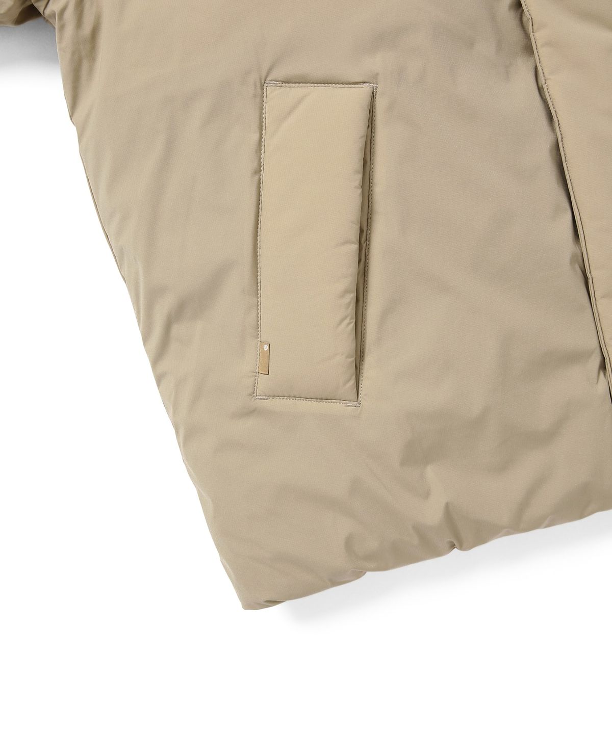 디스이즈네버댓(THISISNEVERTHAT) Down Blouson Beige