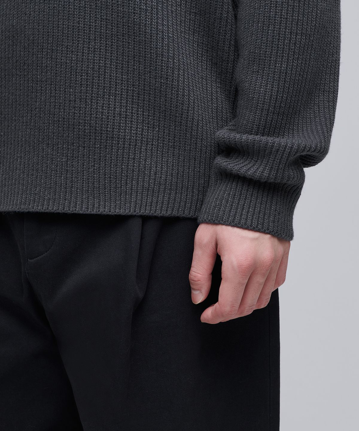 무신사 스탠다드(MUSINSA STANDARD) 릴렉스드 리브드 하프 집업 니트 [그레이]
