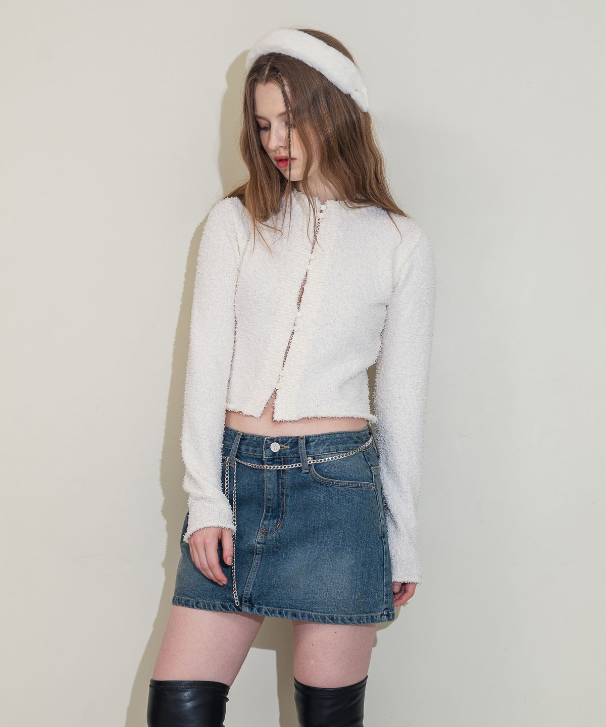 언유주얼 노말(UNUSUALNORMAL) JANET BUTTON KNIT _ IVORY