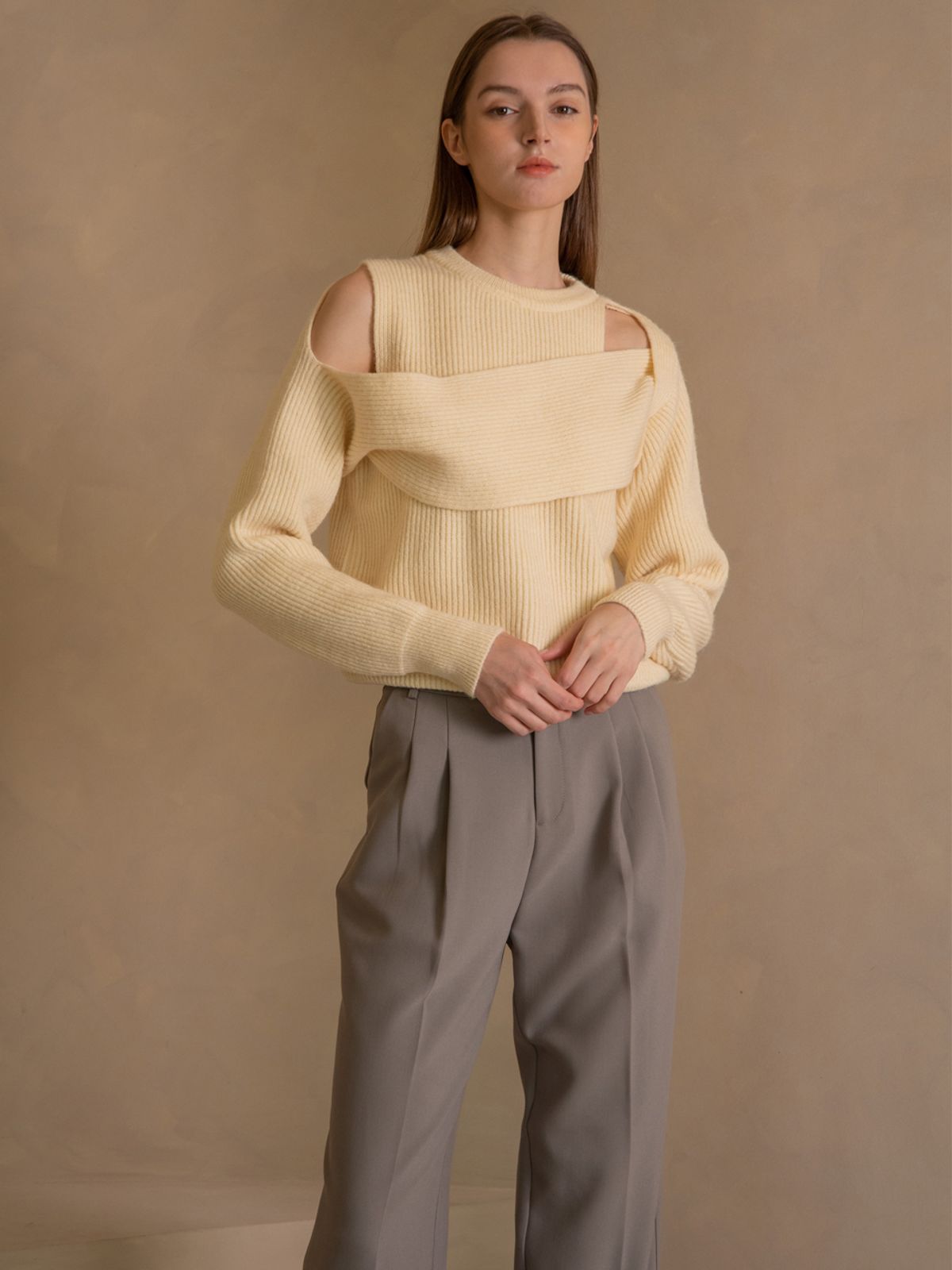 웬스데이딜라잇(WEDNESDAY DELIGHT) WED Field relaxed fit two-tuck trousers_gray