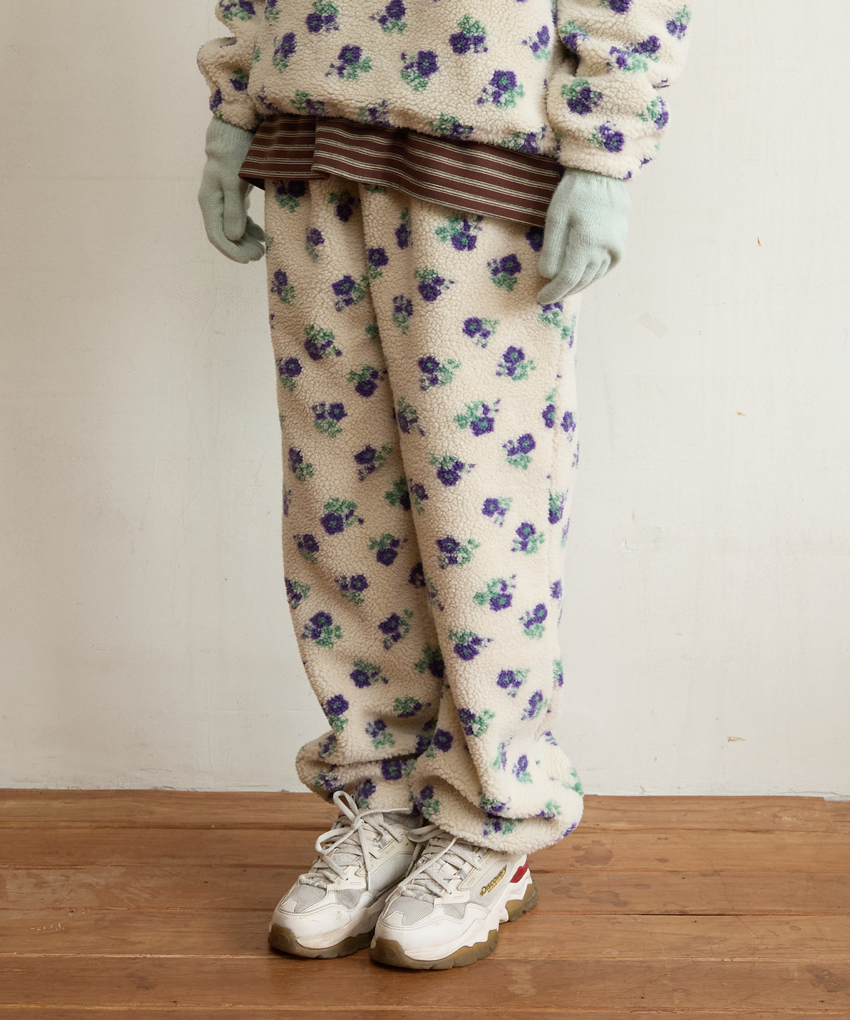 펀프롬펀(FUNFROMFUN) FLEECE BANDING JOGGER PANTS, FLORAL