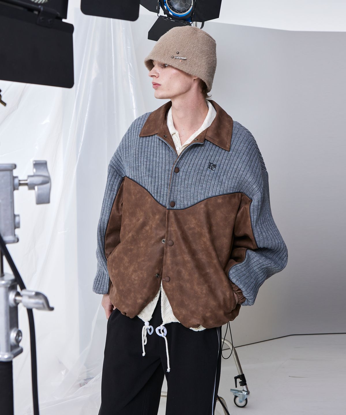 알에스에스씨(RSSC) KNIT & LEATHER VARSITY JACKET - BR