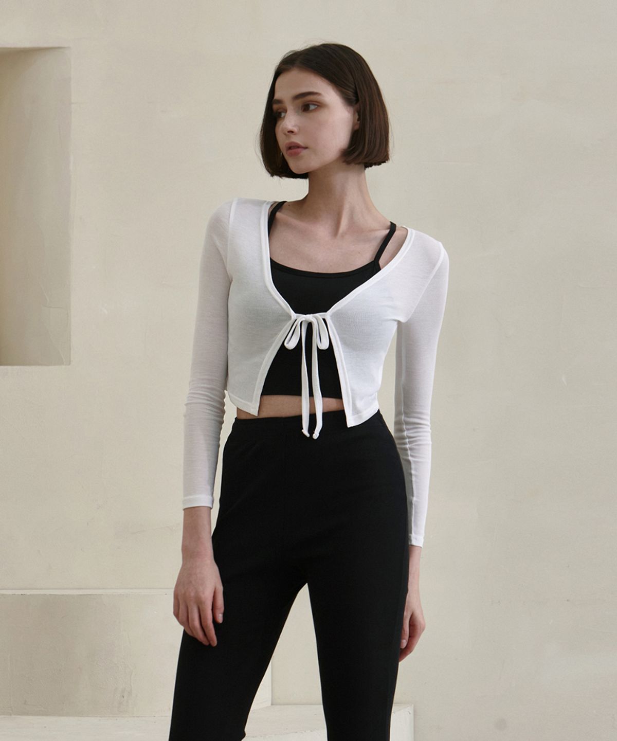 데비웨어(DEVIWEAR) 리본 크롭 가디건 DEVI-T0063-화이트