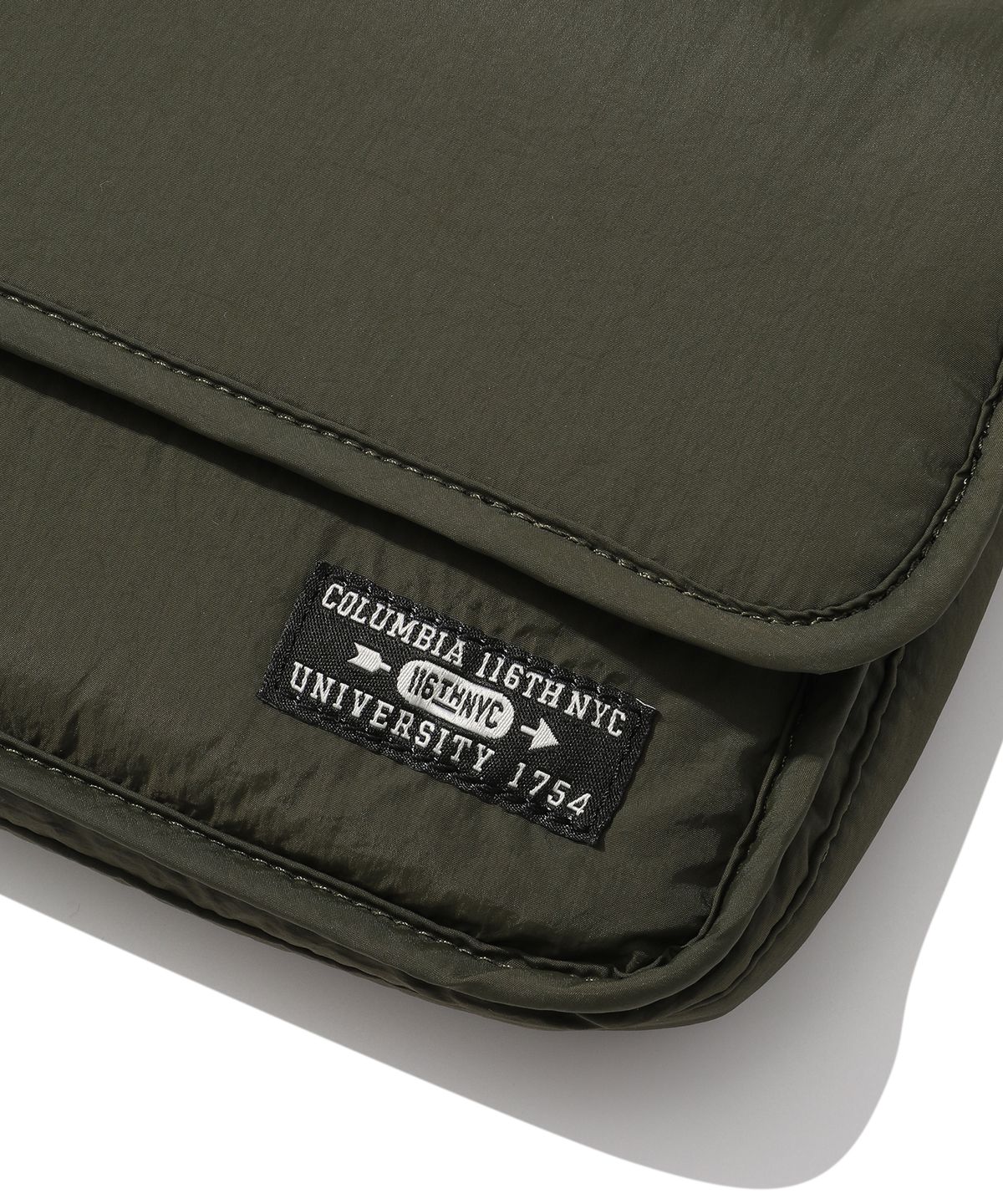 컬럼비아 유니버시티(COLUMBIA UNIVERSITY) COLUMBIA NYC CROSS BAG SMALL 다크카키