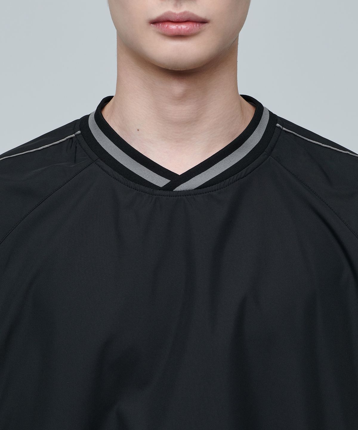 무신사 스탠다드 스포츠(MUSINSA STANDARD SPORTS) 퀵드라이 오버핏 블록 피스테 롱슬리브  (2color)