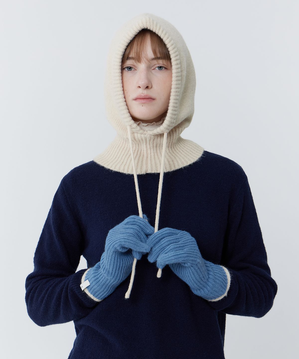 줄리아페페(JULIAPEPE) Basic Finger Hole Gloves (2 Colours)