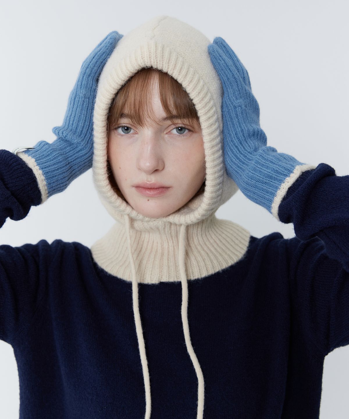 줄리아페페(JULIAPEPE) Basic Finger Hole Gloves (2 Colours)