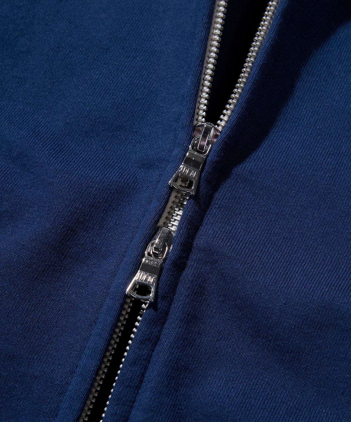 라모랭(RAMOLIN) Fort Zip-up Hoodie Navy