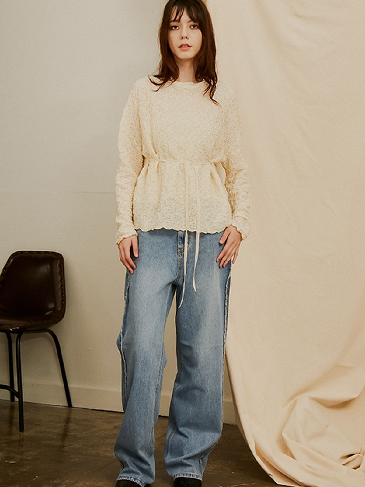 쏘리, 투 머치 러브(SORRY, TOO MUCH LOVE) Seine Pleats Drop Shoulder Top_Cream