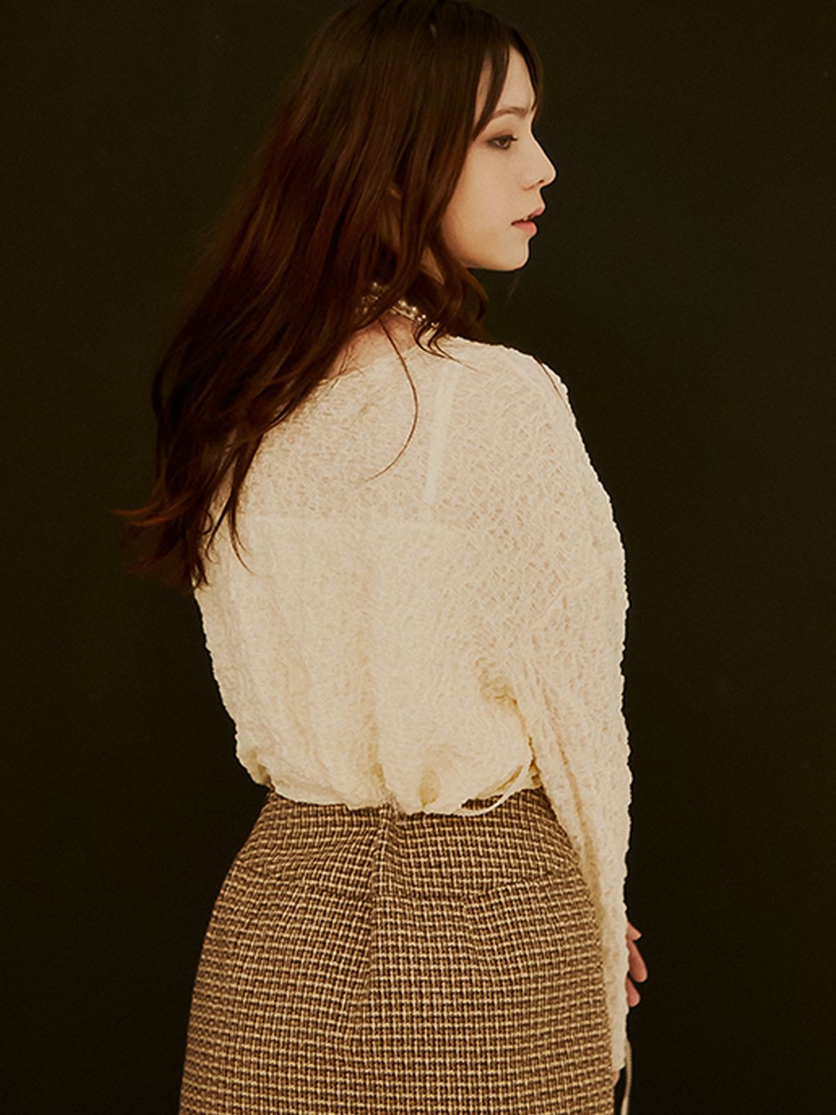 쏘리, 투 머치 러브(SORRY, TOO MUCH LOVE) Seine Pleats Drop Shoulder Top_Cream