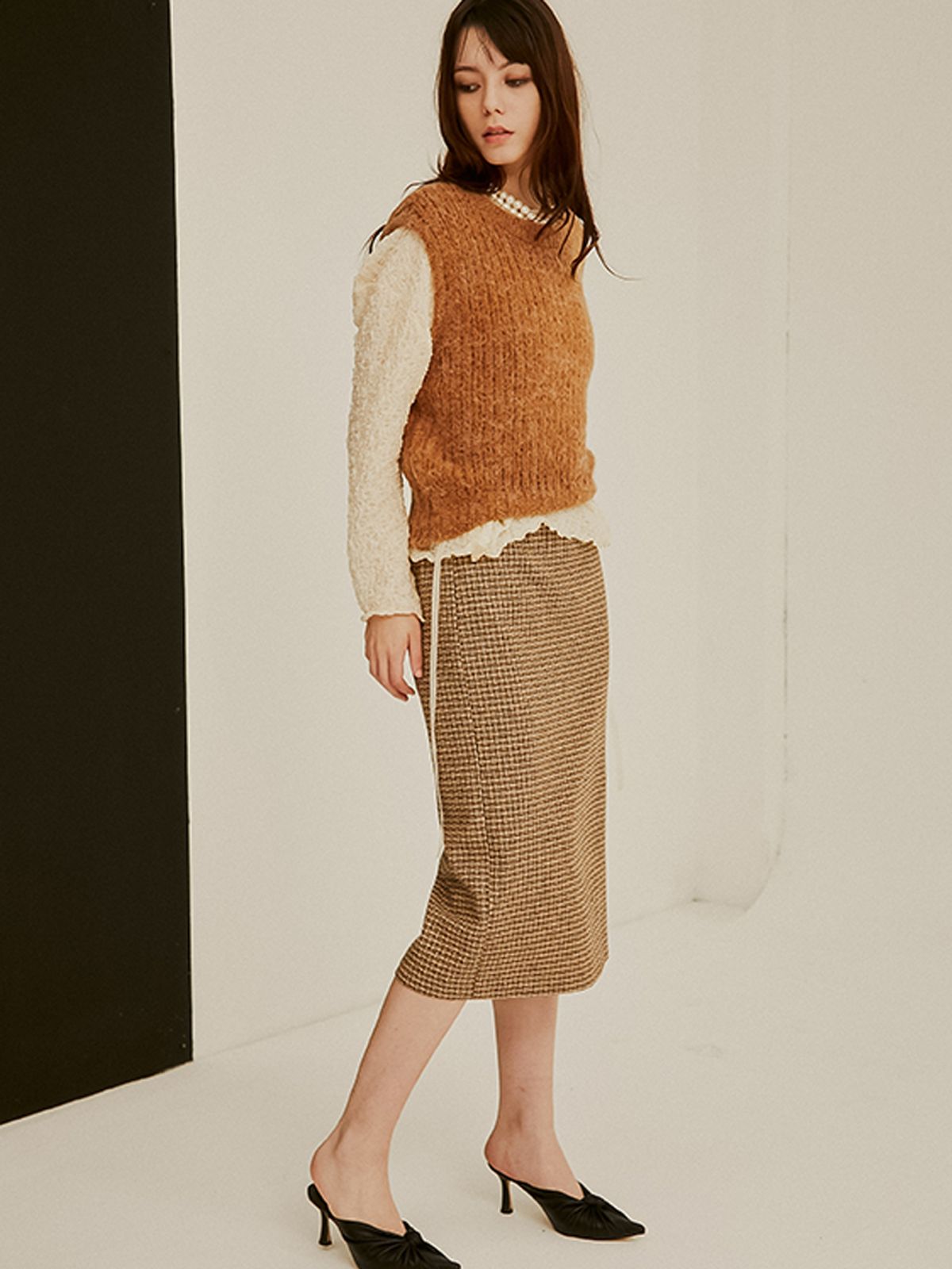 쏘리, 투 머치 러브(SORRY, TOO MUCH LOVE) Candy Wool Knit Vest_Brown