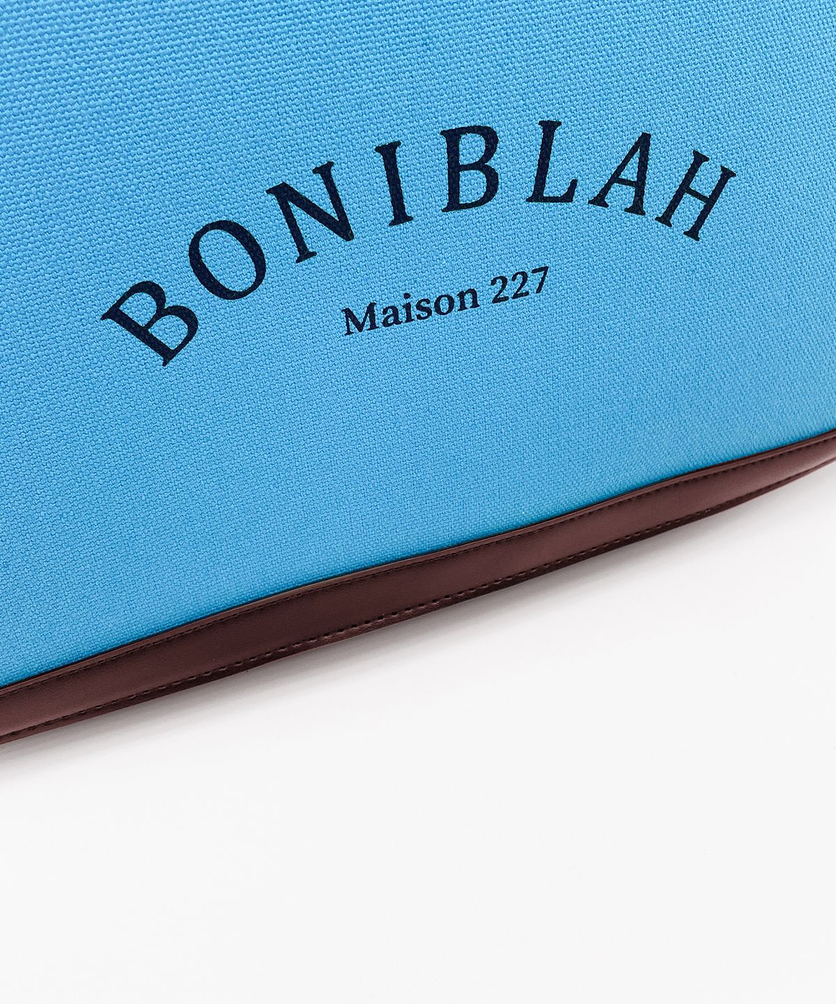 보니블라(BONIBLAH) 데보백 (블루와인)