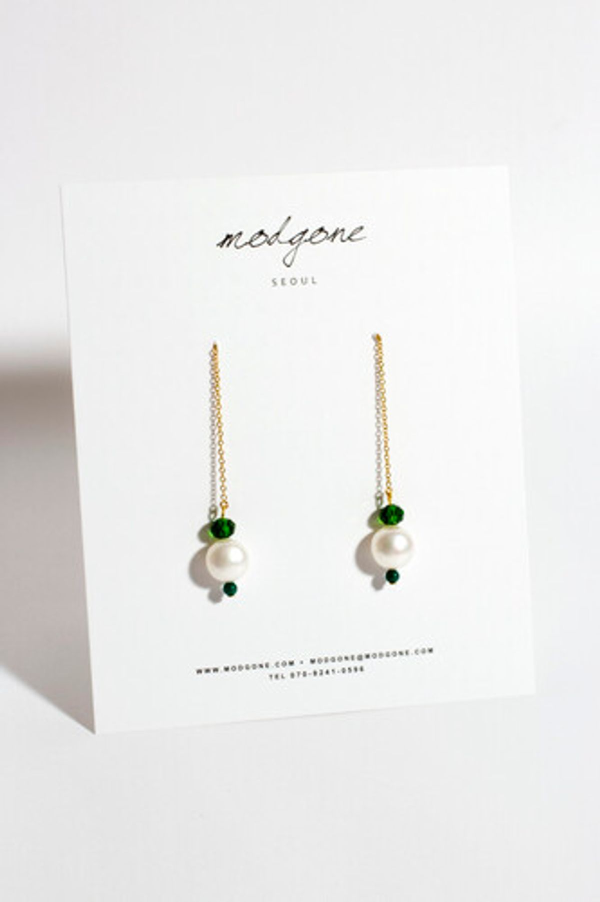 모드곤(MODGONE) 담수진주 & 청마노 롱 체인 귀걸이 Fresh Water Pearl & Green Agate Long Chain Earrings