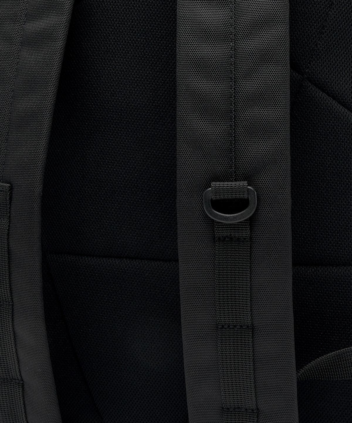 트레셔(THRASHER) 매거진 로고 포켓 백팩 28L 블랙/화이트