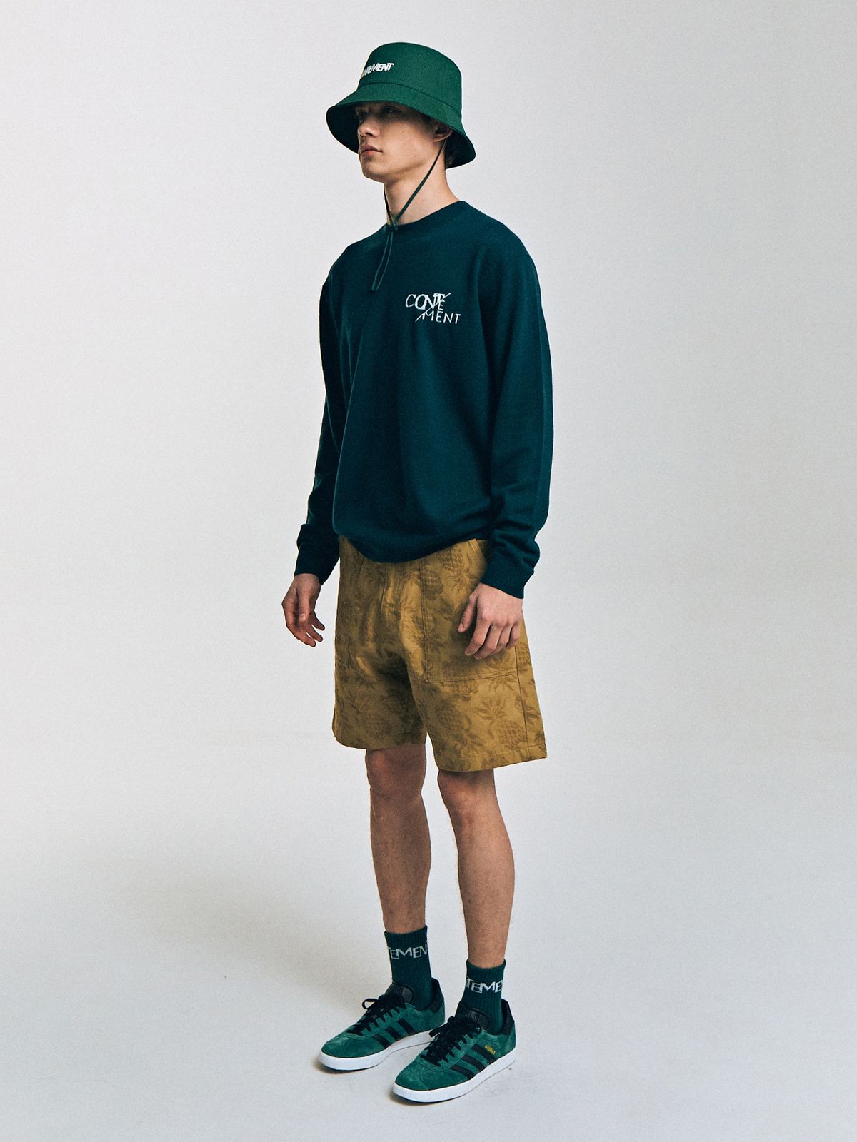 컨티먼트(CONTEMENT) MERINO WOOL CREW-NECK SWEATER_GREEN