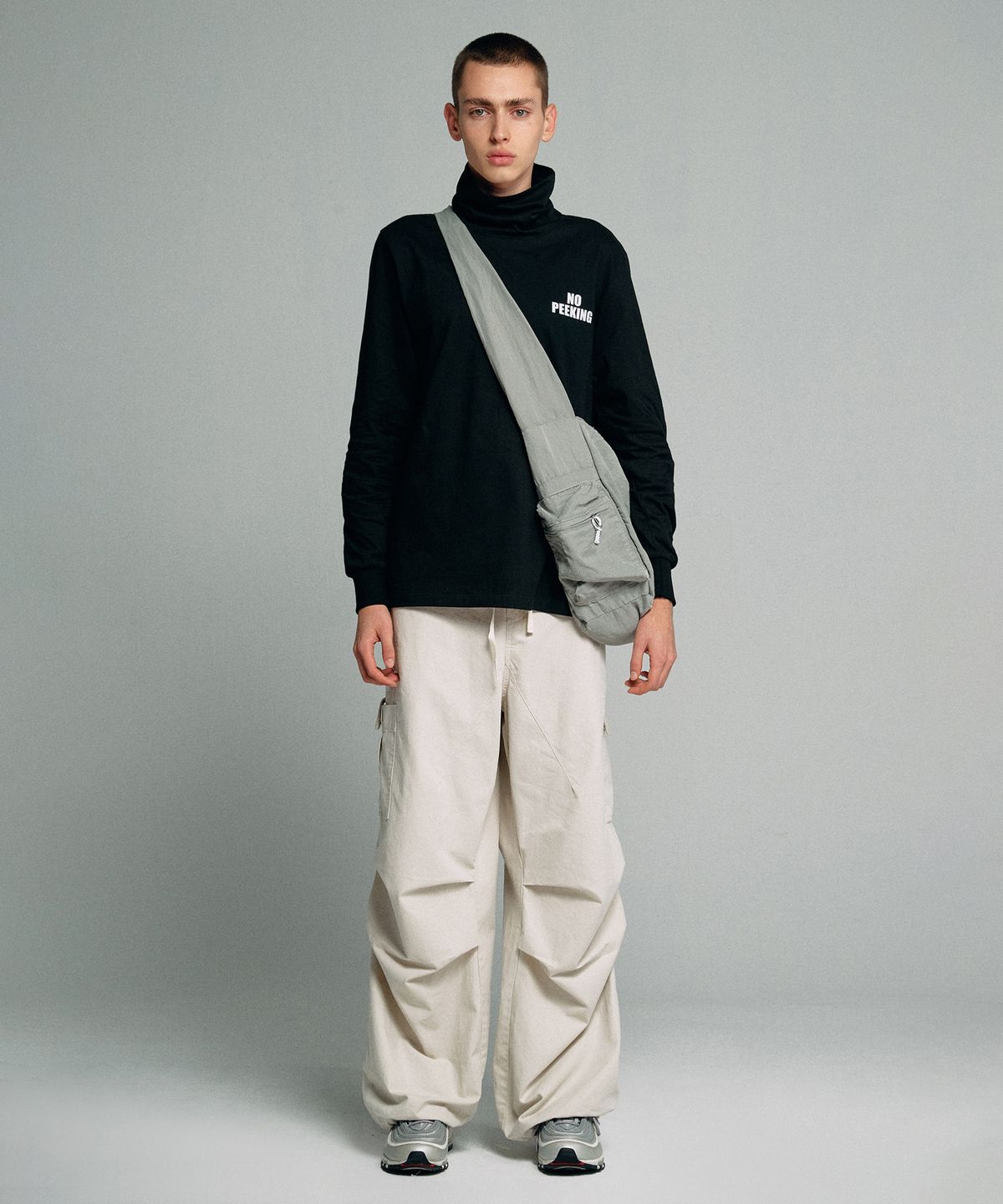 스컬프터(SCULPTOR) No Peeking Turtleneck Black