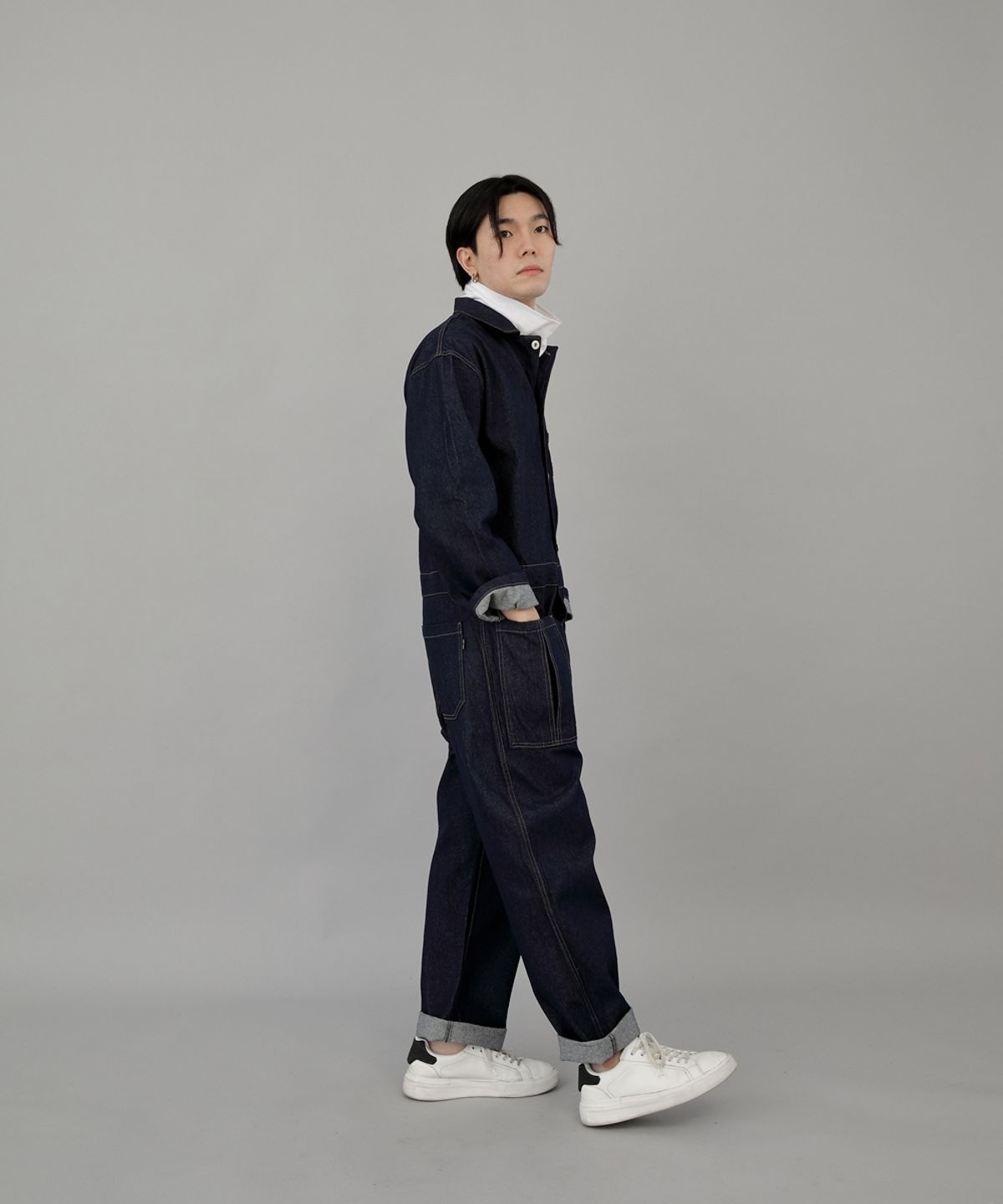 세인트크루(SAINTCREW) 오버라운드 테이퍼드 카고 점프슈트 OT-502C 인디고 데님