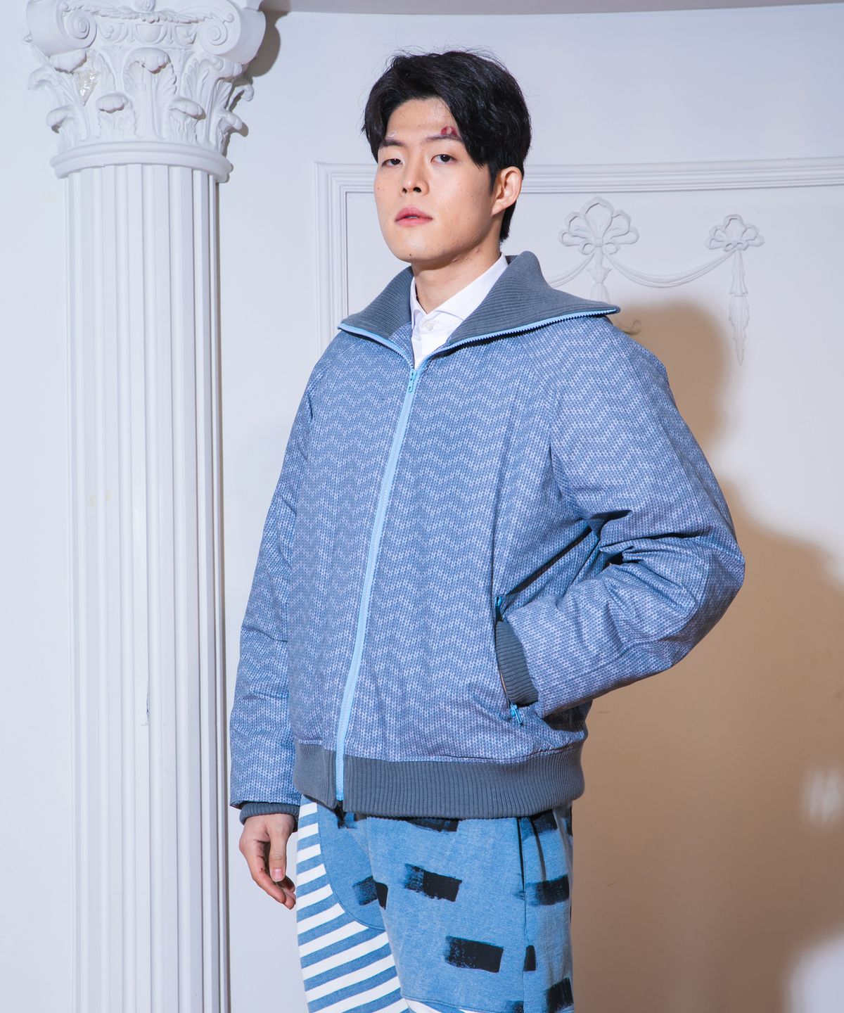 와이쏘씨리얼즈(WHYSOCEREALZ) 이거슨 니트인가 패딩