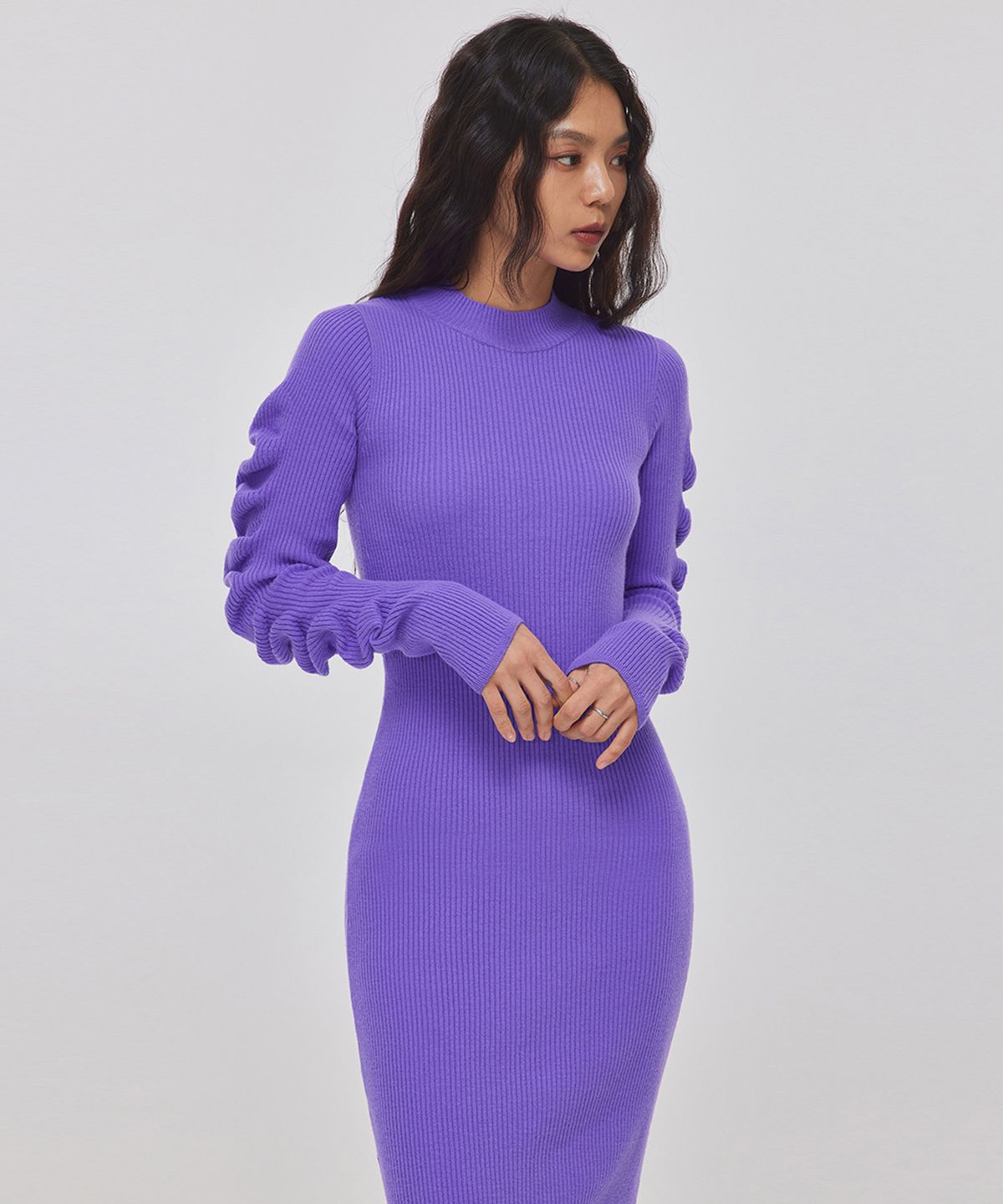 탑걸(TOPGIRL) SIGNATURE WAVY SLEEVE LONG DRESS _T226DS503