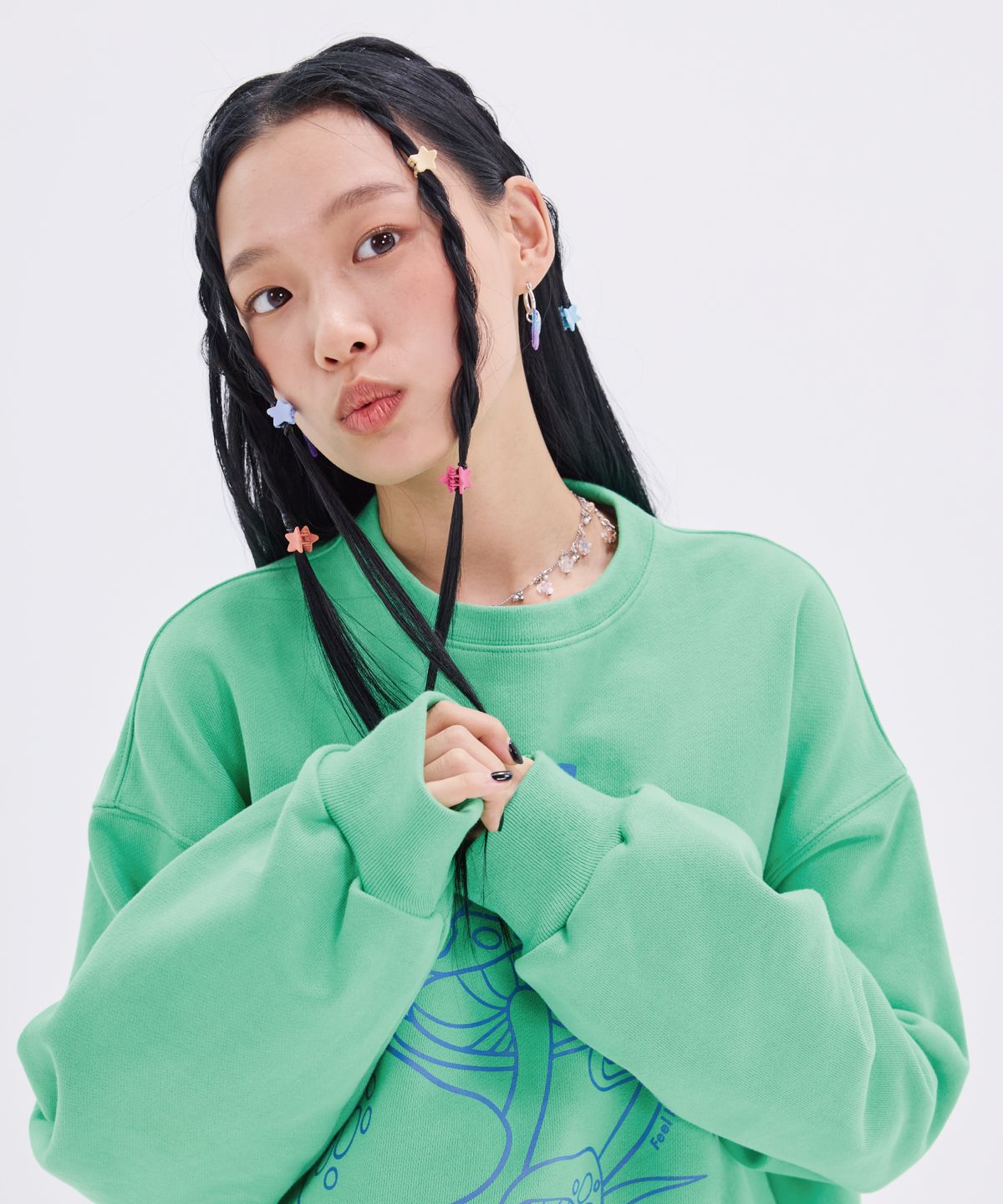 라라폭스(LALAFOX) MUSHROOM OVERSIZED SWEATSHIRTS BN4CL004