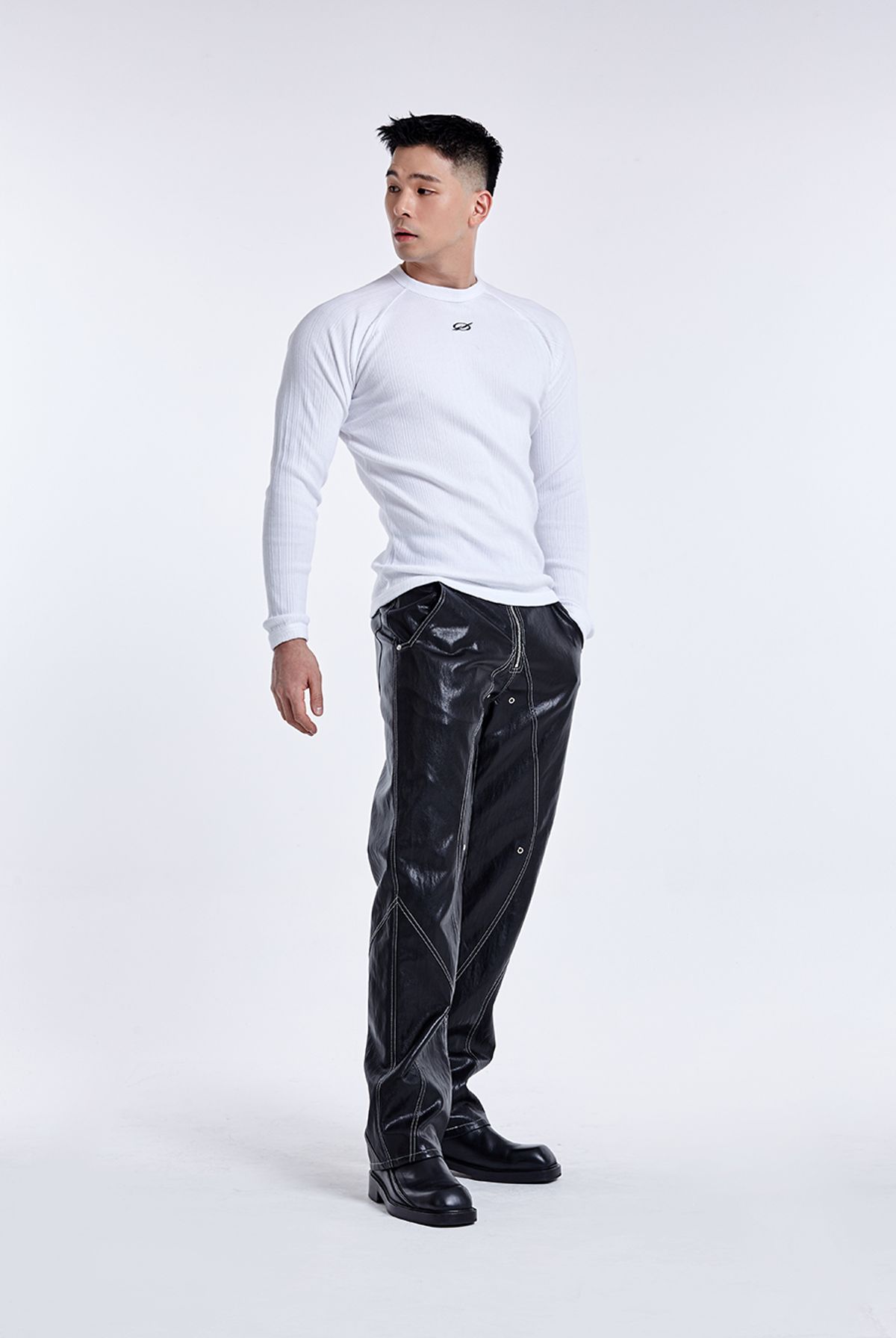 51퍼센트(51PERCENT) Irregular Logo embroidery Longsleeve - White